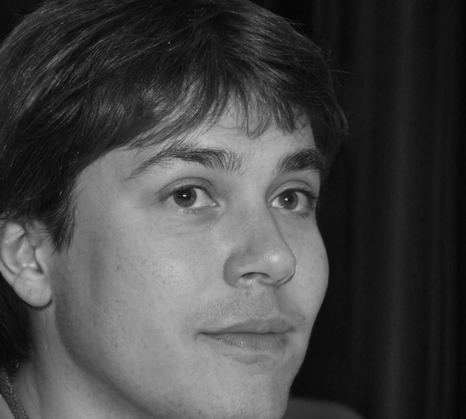 Ritratto di Osvaldo Bellini, partecipante ai laboratori di scrittura